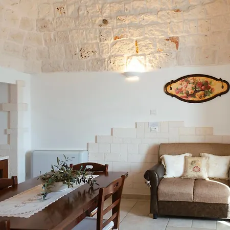 Trulli Magravi - Bed and Breakfast 2*