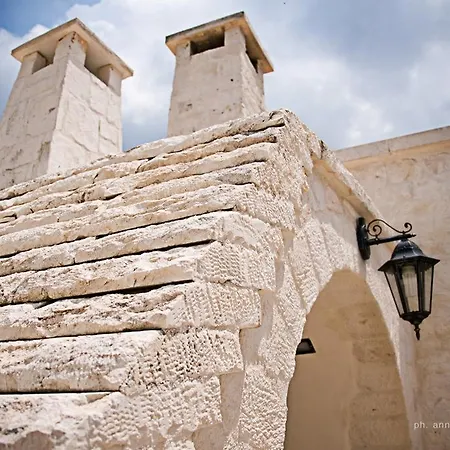 Bed and Breakfast Trulli Magravi - 2*