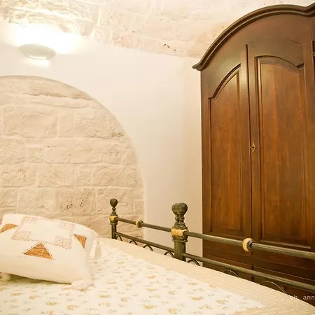 Trulli Magravi - Bed and Breakfast 4*