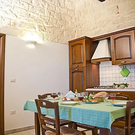 Alojamento de Acomodação e Pequeno-almoço Trulli Magravi -