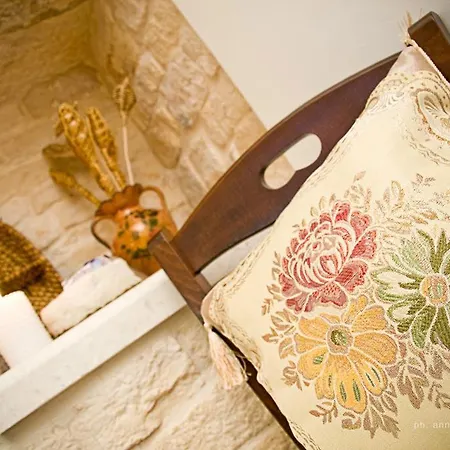 Bed & Breakfast Trulli Magravi - 4*