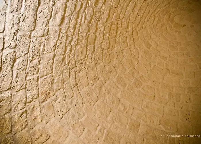 Couette-café Trulli Magravi - 4*