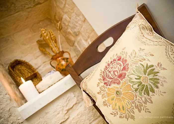 Couette-café Trulli Magravi - 4*